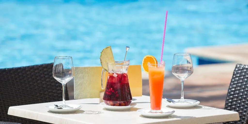 Bar, Canyamel Sunrise Apartments, Majorca