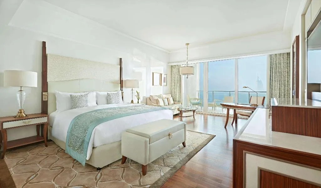SUITE SEA VIEW Room, Waldorf Astoria Dubai Palm Jumeirah, Dubai