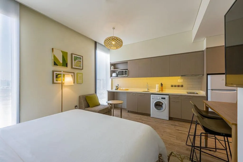 Room, Element Me’aisam, Dubai
