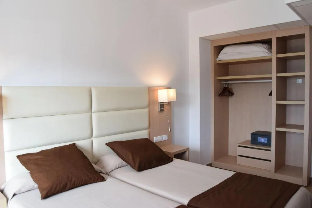 Room, Hostal La Cigüeña, Ibiza