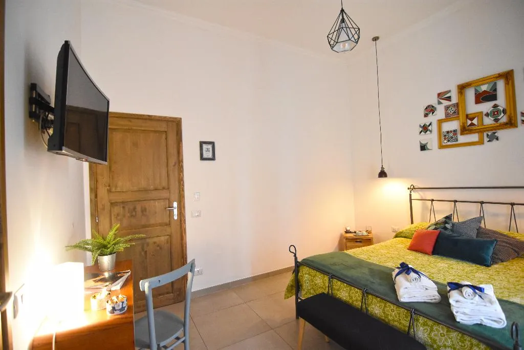 DOUBLE SUPERIOR WITH AIR CONDITIONING Room, B&B Crianza, Naples