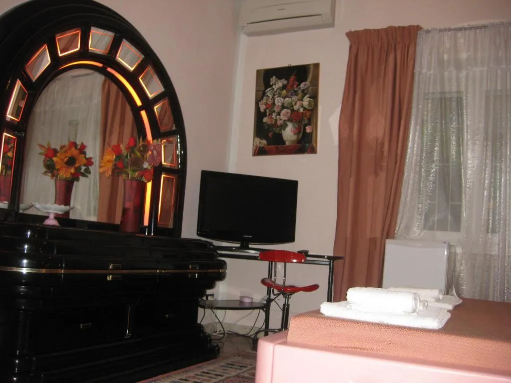 Room, B&B Beauty Moon, Rome