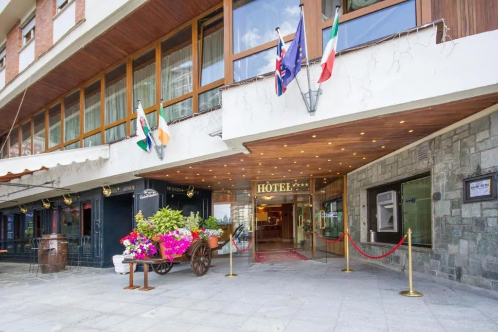General view, Hotel Relais des Alpes, Milan