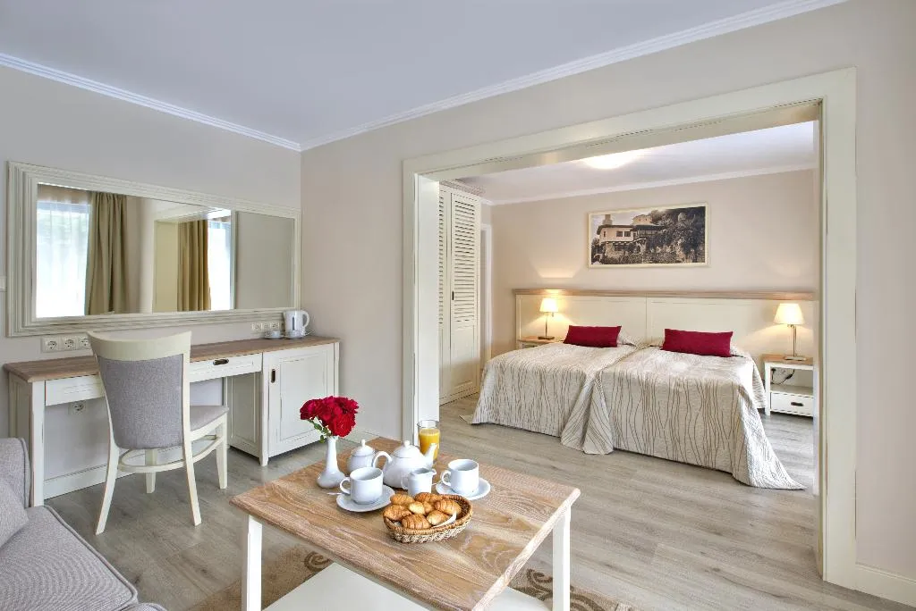 TRIPLE PARK VIEW Room, White Rock Castle Suite Hotel & Spa, Varna