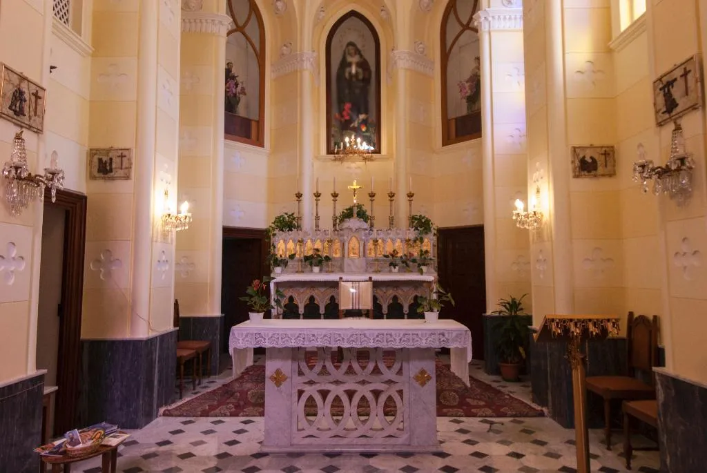 General view, Sisters' Hostel, Naples