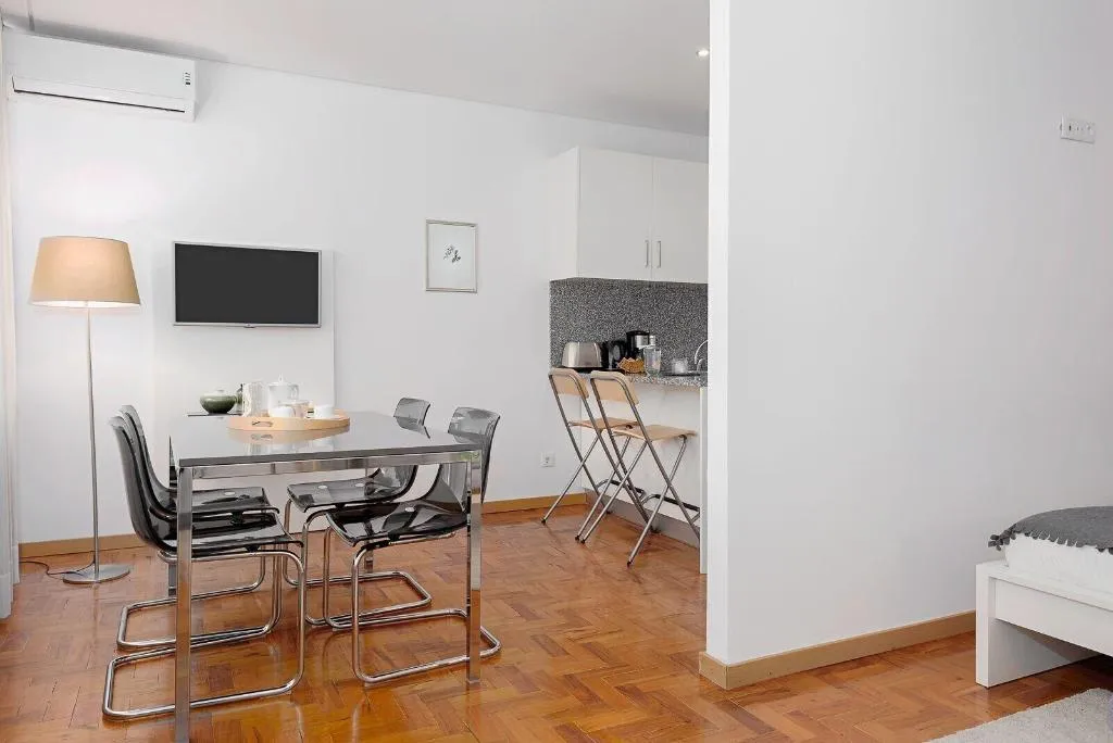 Room, Oporto Stories Apartments - Santa Catarina, 219, Porto