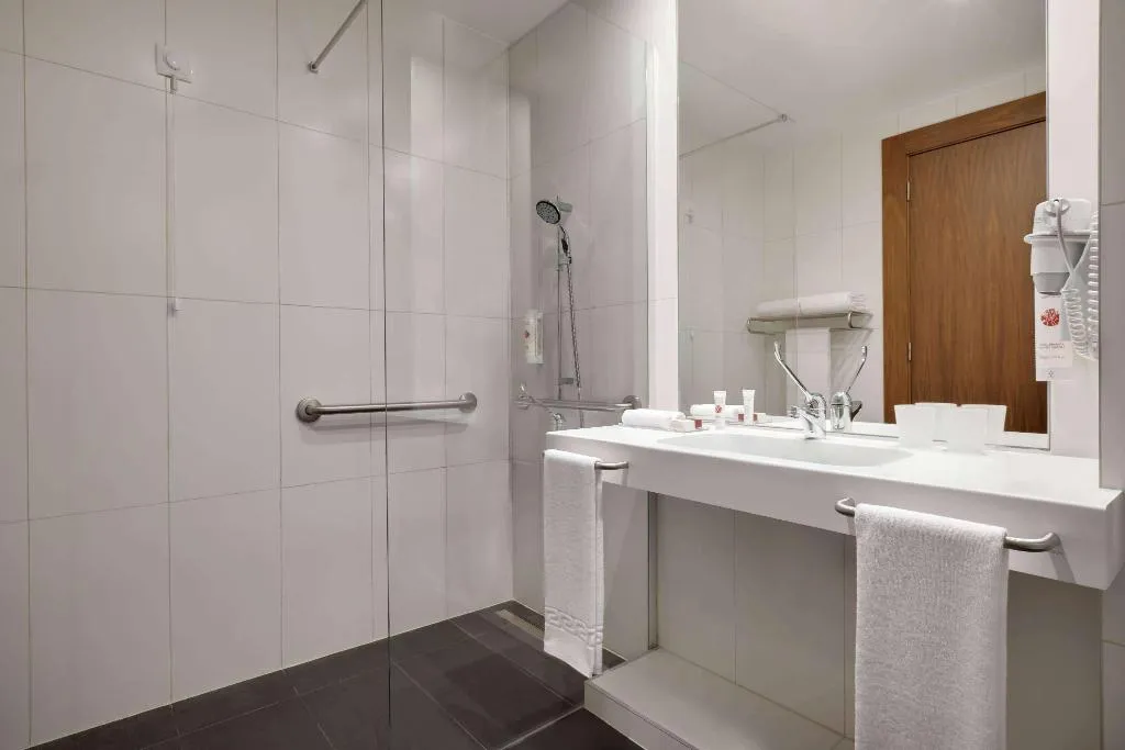 Room, Ramada by Wyndham Lisbon, Lisbon