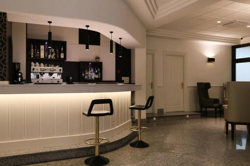 Bar, Hostal Carlos III, Madrid