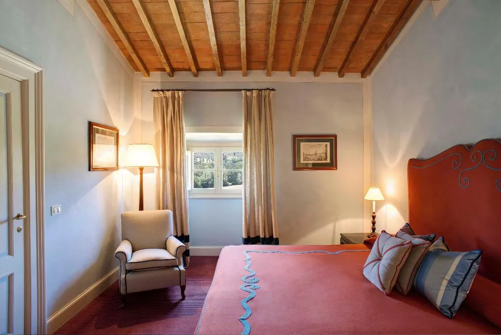 SUITE WITH VIEWS Room, Villa La Massa, Florence