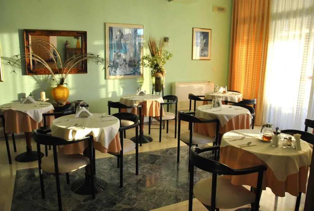 Restaurant, Kalypso Hotel, Kalamata