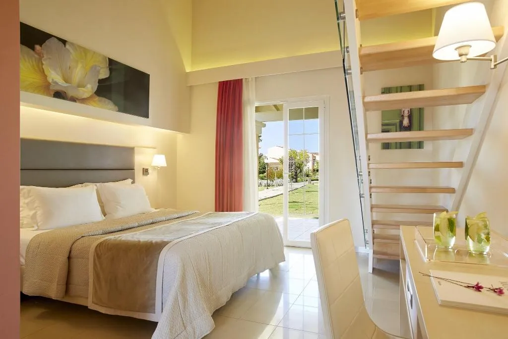 FAMILY ROOM TWO DOUBLE BEDS Room, Capo Di Corfu, Corfu