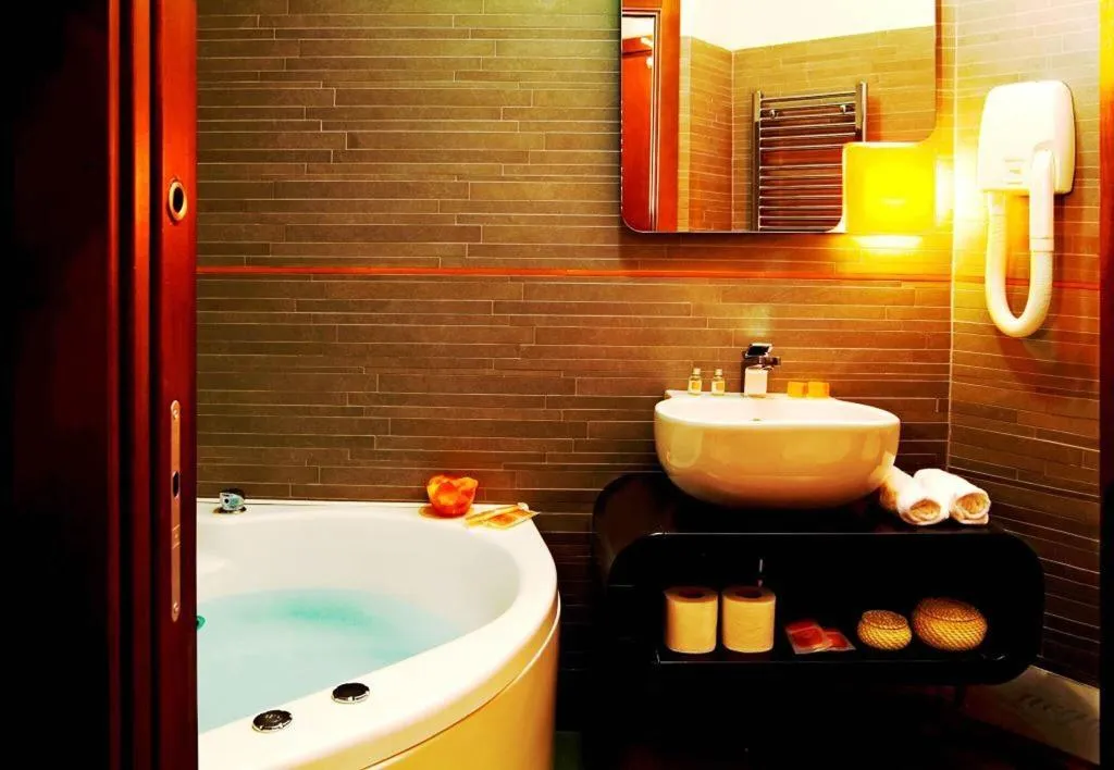 Double or Twin SUPERIOR Room, Orange Hotel, Rome