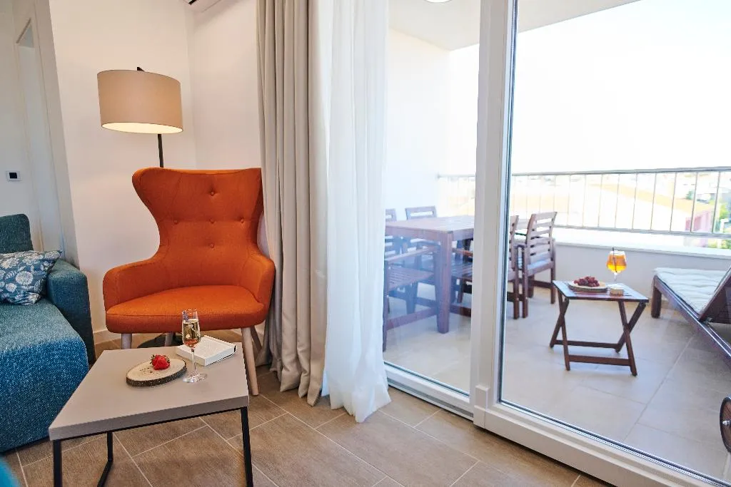 APARTMENT SEA VIEW TWO BEDROOMS Room, Arancini Residence, Split