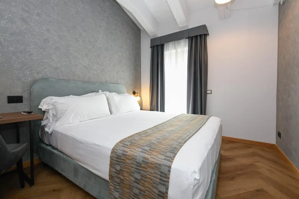 DOUBLE SINGLE USE CLASSIC Room, Palazzo Santo Spirito, Milan