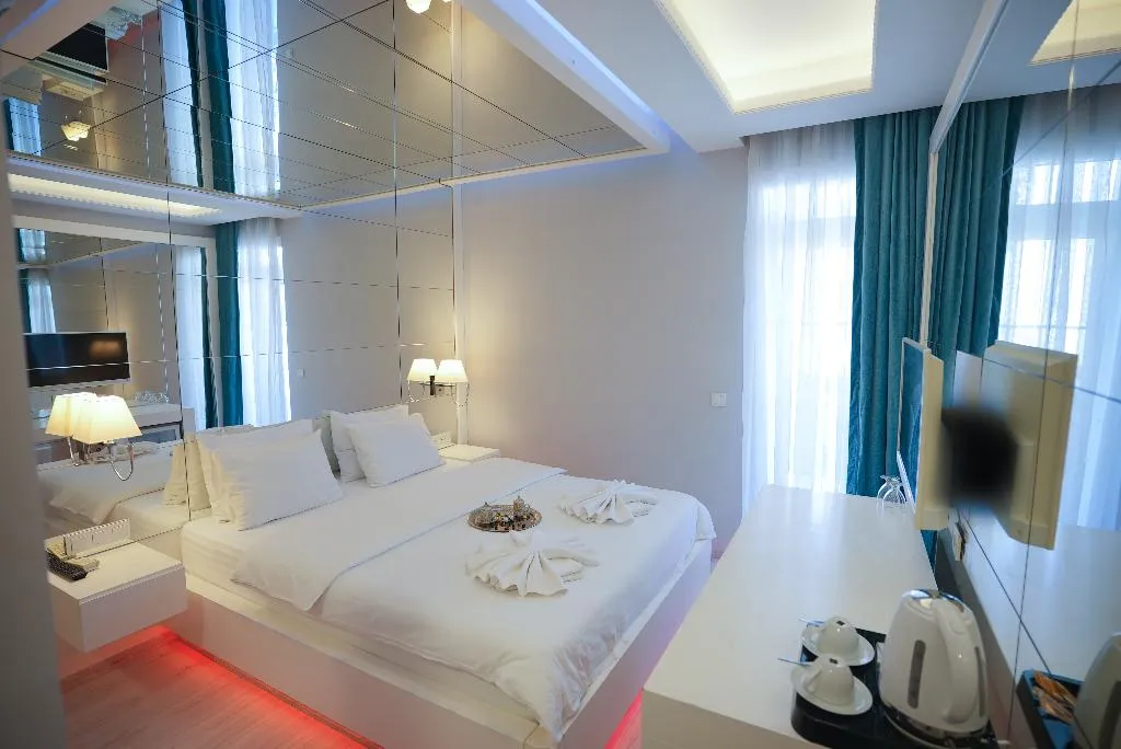 DOUBLE DELUXE WITH BALCONY Room, By Cemil Boutique Hotel, Antalya