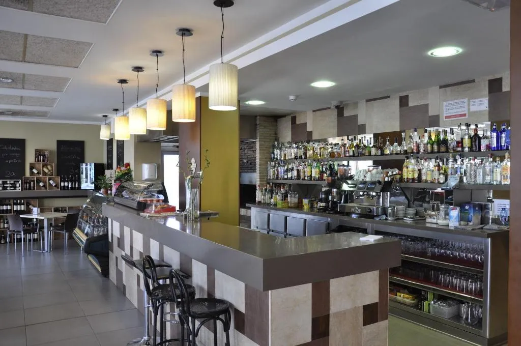 Bar, Bag, Valencia