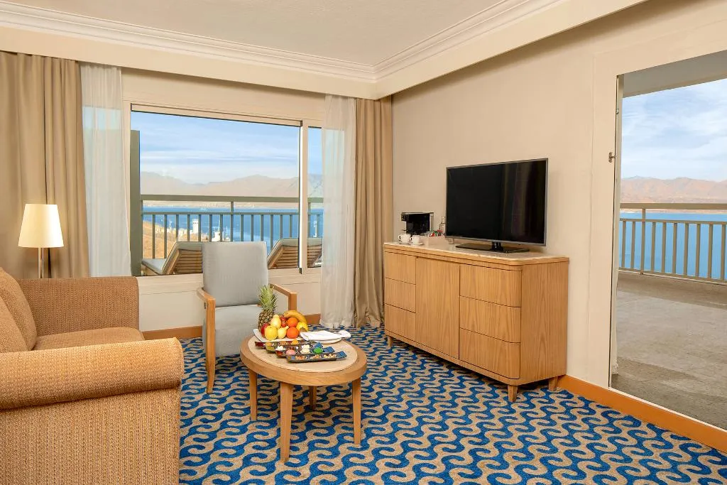 SUITE KING SIZE BED Room, Steigenberger Hotel & Nelson Village, Red Sea Riviera