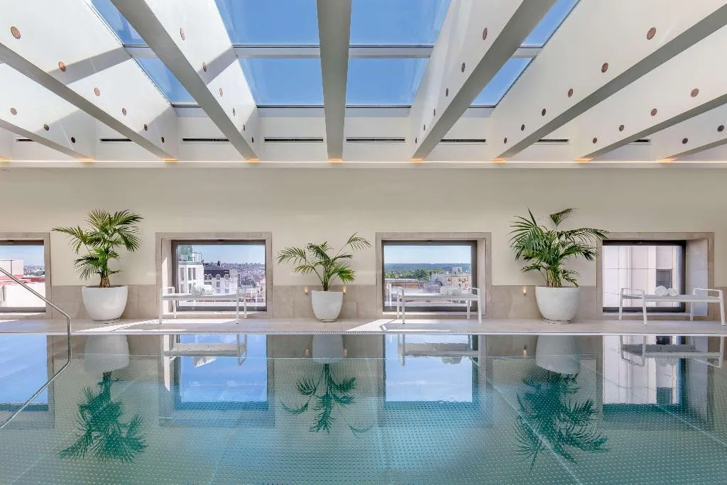 Pool, Barceló Torre de Madrid, Madrid