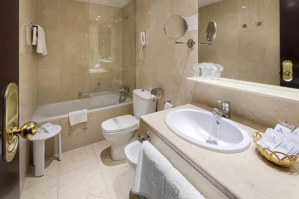 DOUBLE STANDARD Room, Atlantis, Barcelona