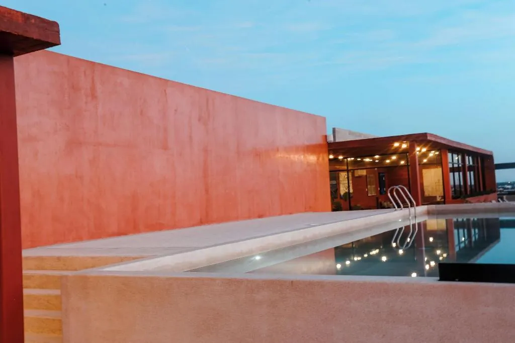 Sports and Entertainment, Everglades Suites, Cancun Area