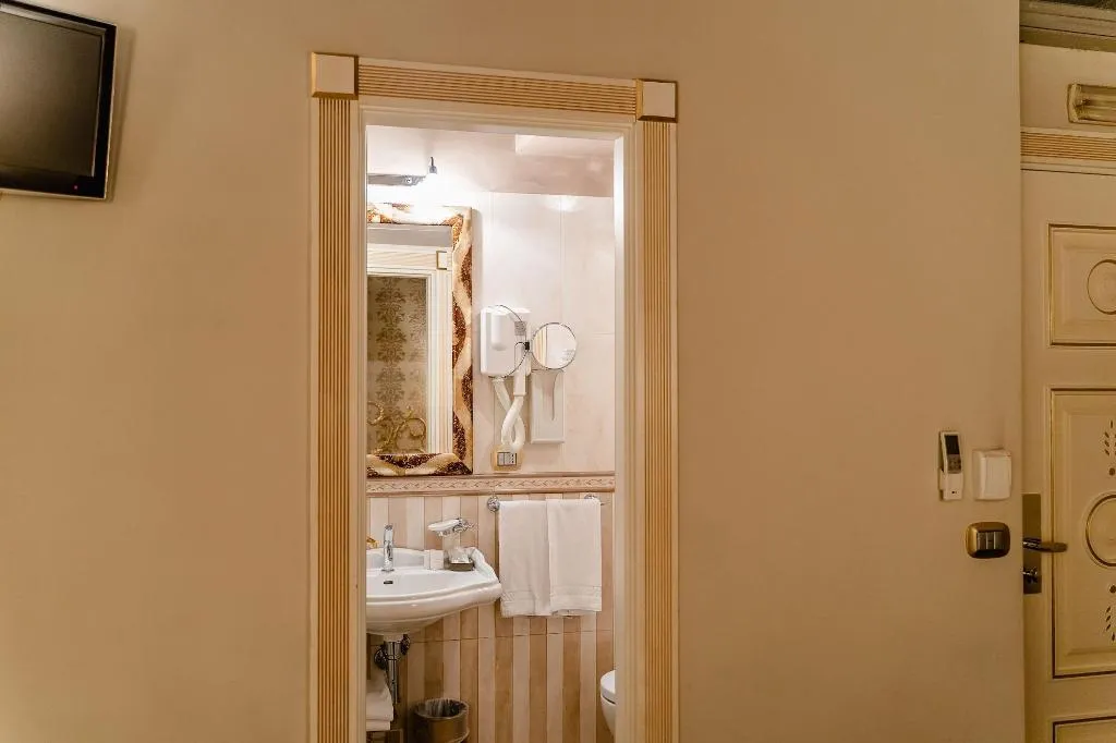 Room, Locanda Del Sole, Rome