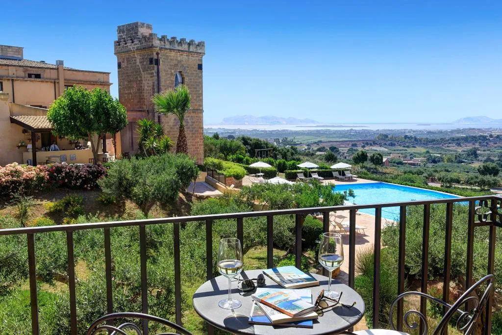 Double or Twin DELUXE SEA VIEW WITH BALCONY Room, Baglio Oneto dei Principi di San Lorenzo, Palermo