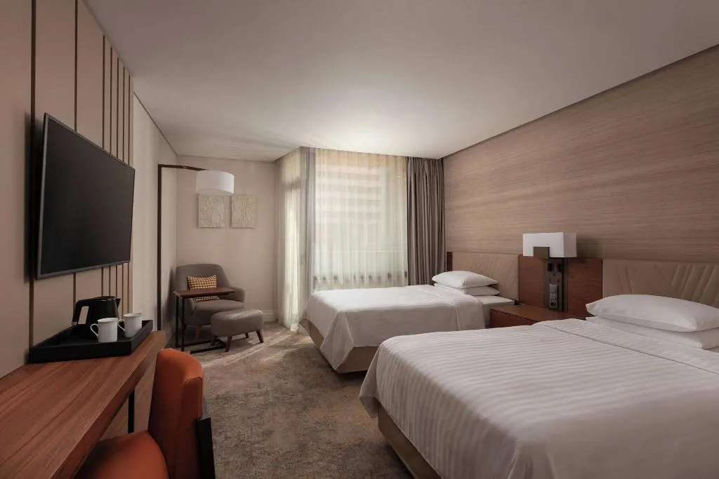 TWIN WITH BALCONY Room, Marriott Hotel Lisbon, Lisbon
