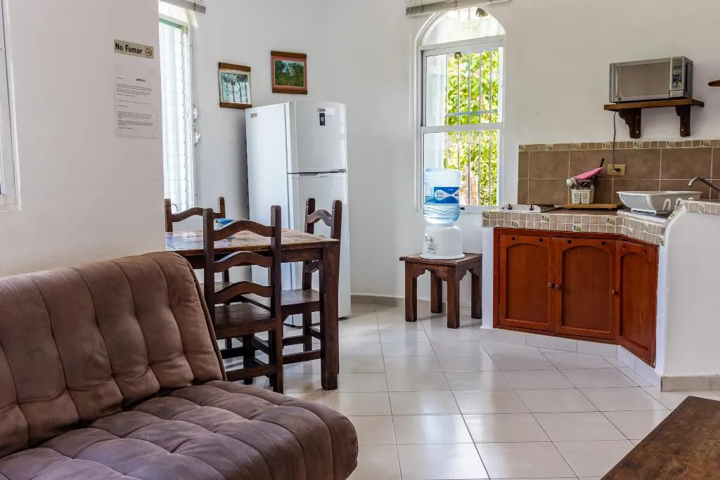 FAMILY ROOM THREE BEDS Room, Casaejido, Playa Del Carmen