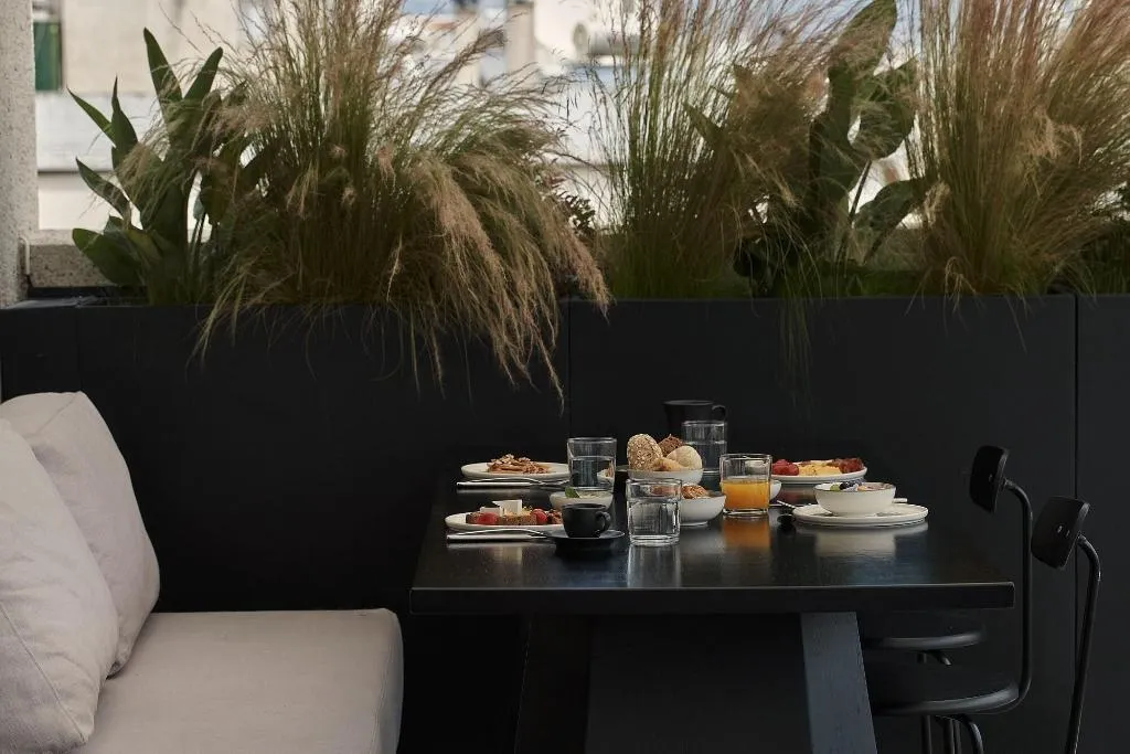 Restaurant, Newel Psychiko, Athens