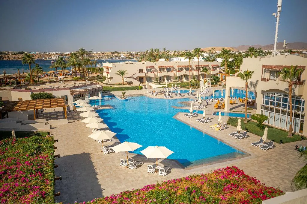 DOUBLE SUPERIOR POOL VIEW Room, Naama Bay Promenade Resort Managed By Accor, Red Sea Riviera