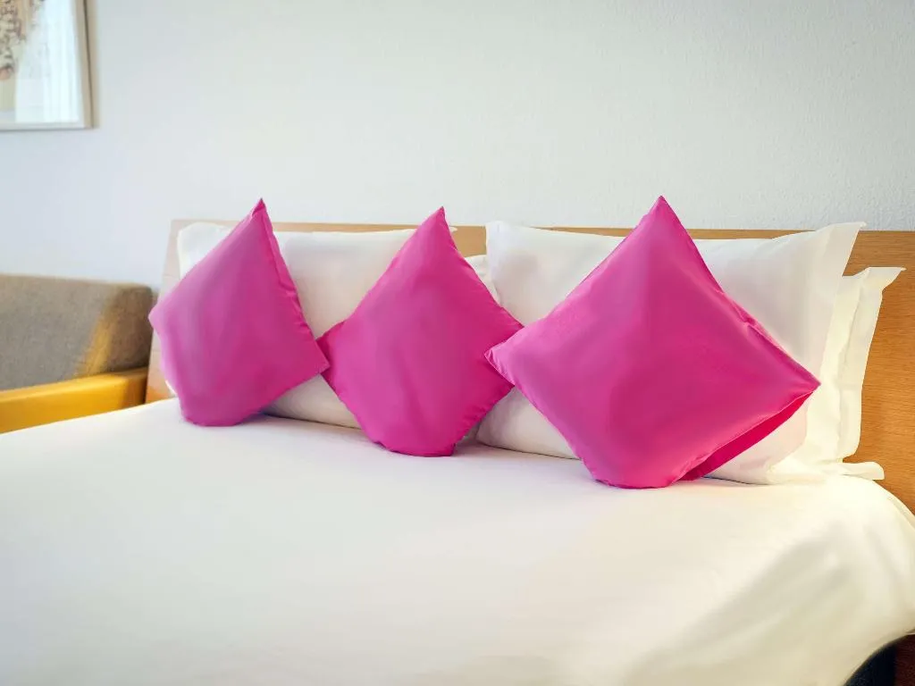 SINGLE SUPERIOR Room, Novotel Tunis, Tunisia