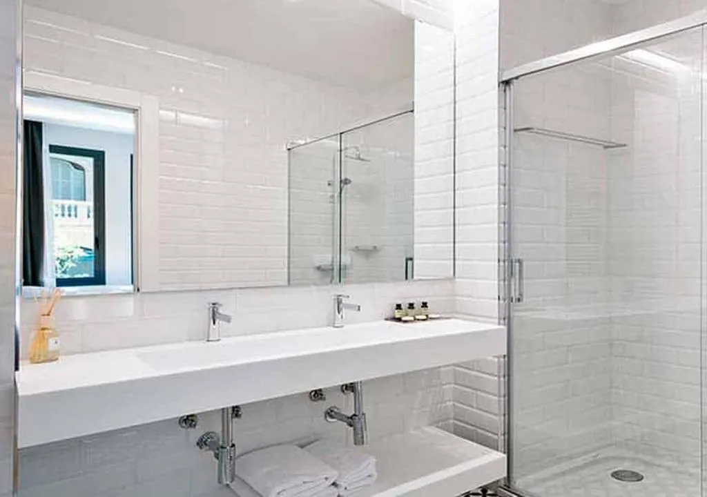 APARTMENT SUPERIOR TWO BEDROOMS Room, Murmuri Residence Mercader, Barcelona