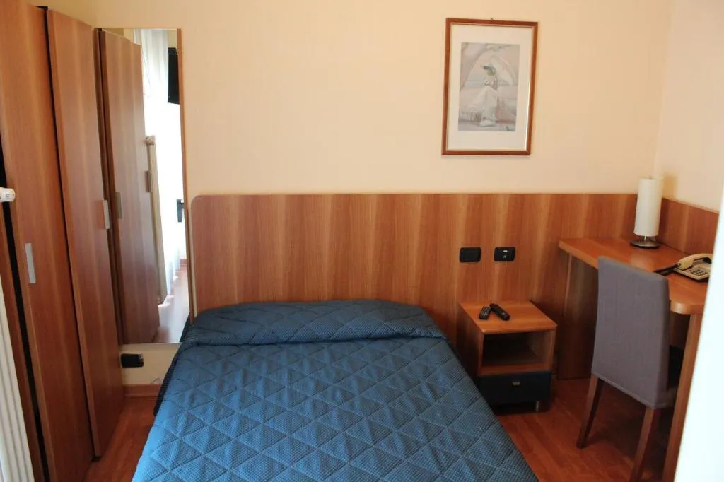 SINGLE STANDARD Room, Hotel Selide, Milan