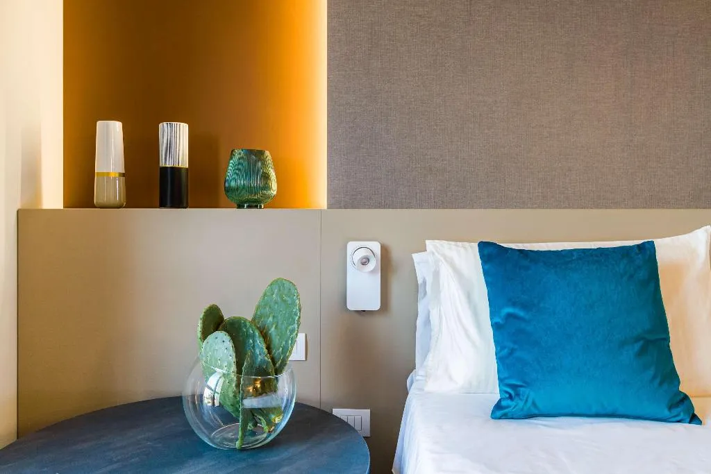 Room, Delle Palme, Palermo