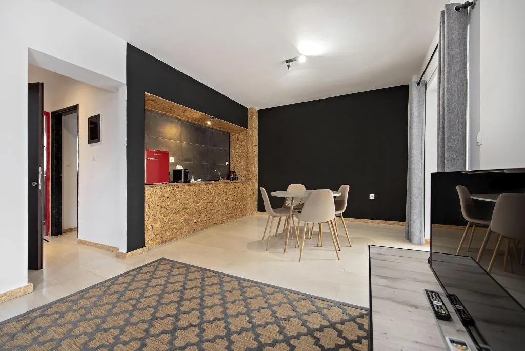 Room, Piraeus Premium Suites, Athens