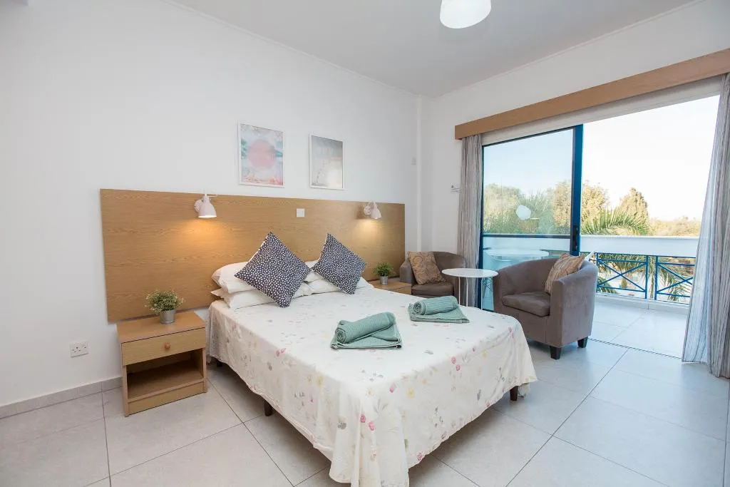 STUDIO STANDARD Room, Flouressia Gardens, Cyprus