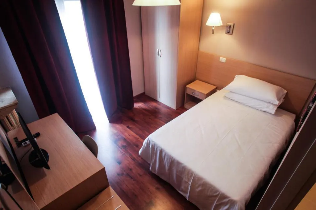 SINGLE SUPERIOR WITH BALCONY Room, Hotel Di Porta Romana, Milan