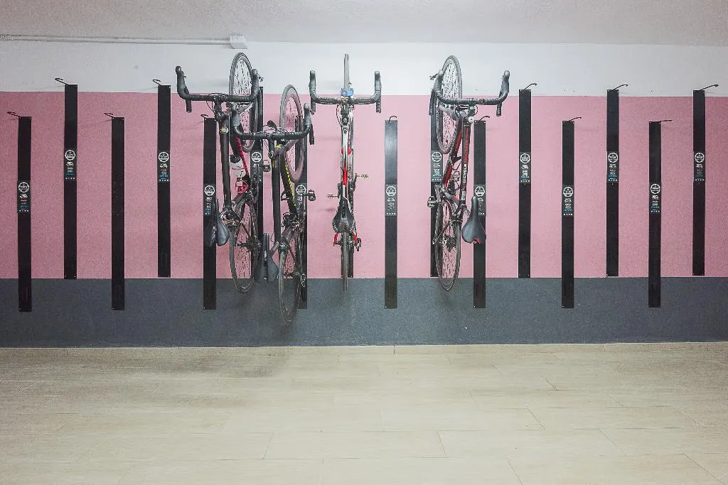 Sports and Entertainment, FLOR Los Almendros Apartamentos, Majorca