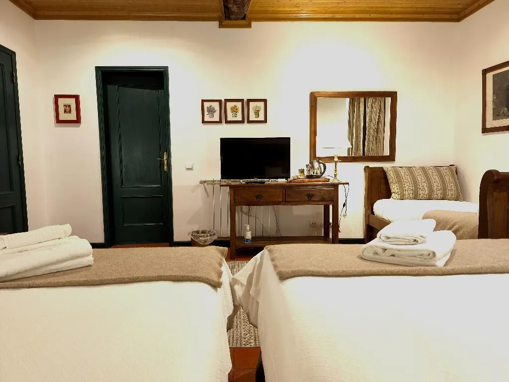 TRIPLE SUPERIOR Room, Casa De Santa Ana Da Beira, Porto