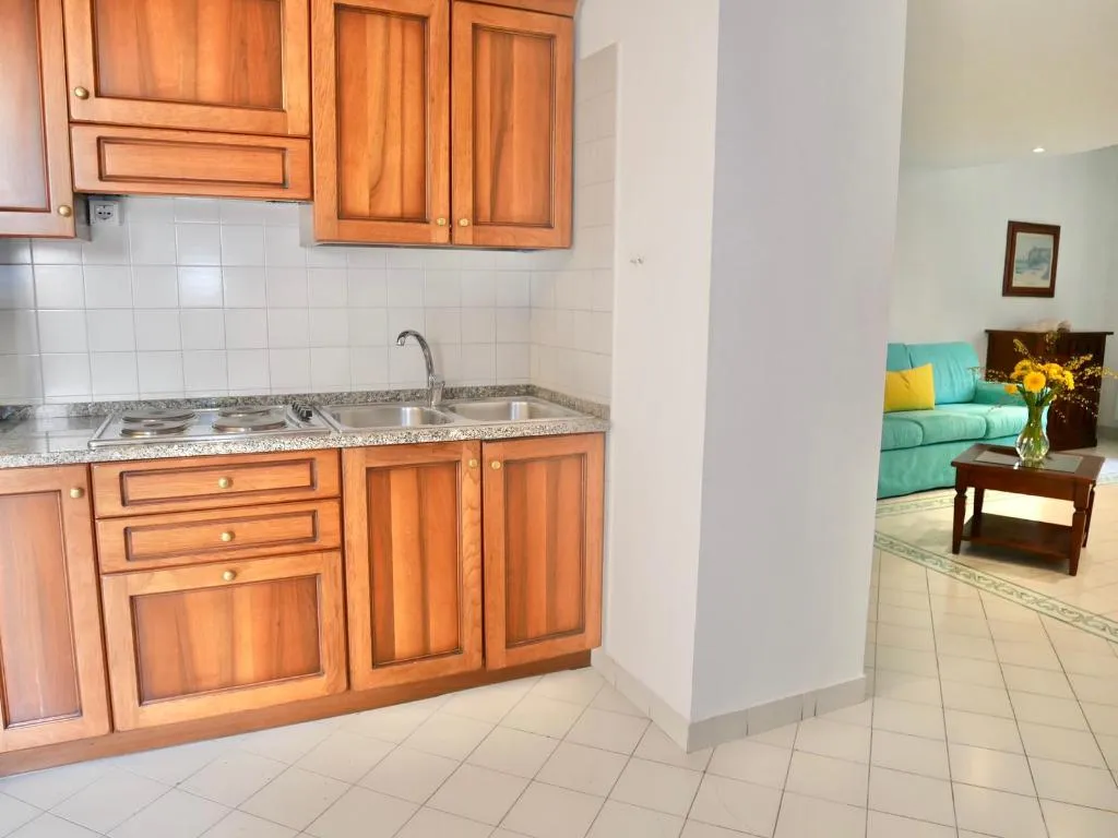 APARTMENT CAPACITY 2 Room, Antico Palazzo Scala, Naples
