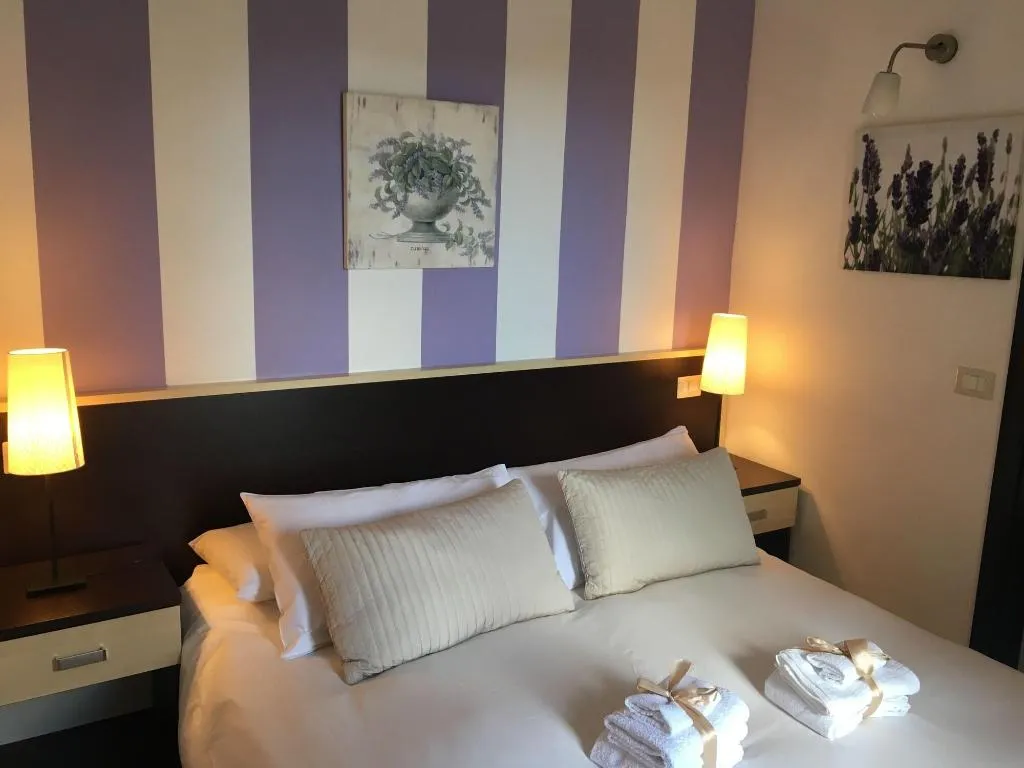 Room, Il Girasole Capo d'Orlando, Olbia