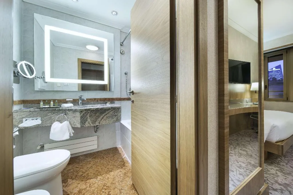 Room, Hilton Milan, Milan
