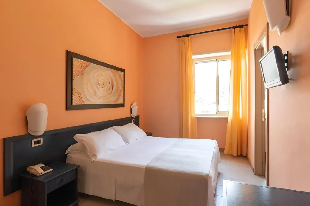 Double or Twin SUPERIOR Room, Serapo, Rome
