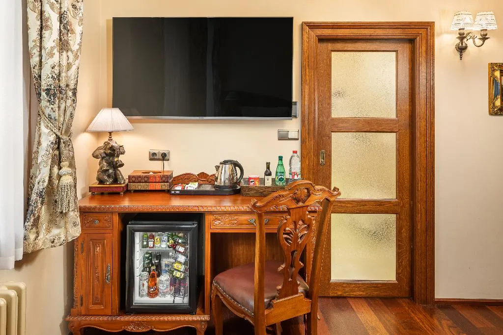 TWIN TWO BEDS Room, Iron Gate Hotel & Suites Prague by BHG, Prague
