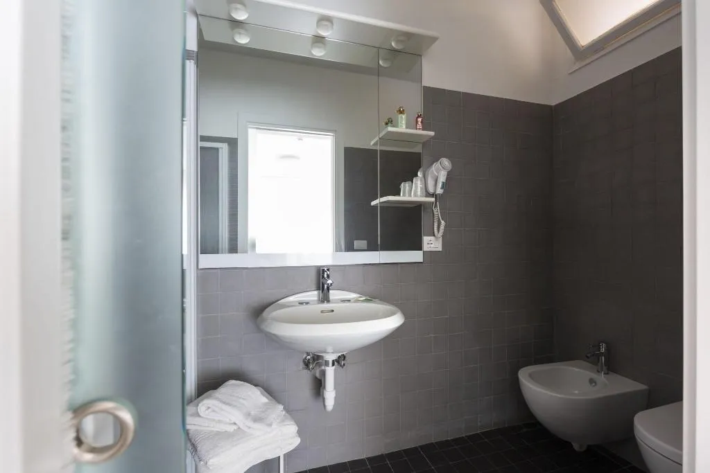 Room, Hotel Cavallino Bianco, Venice