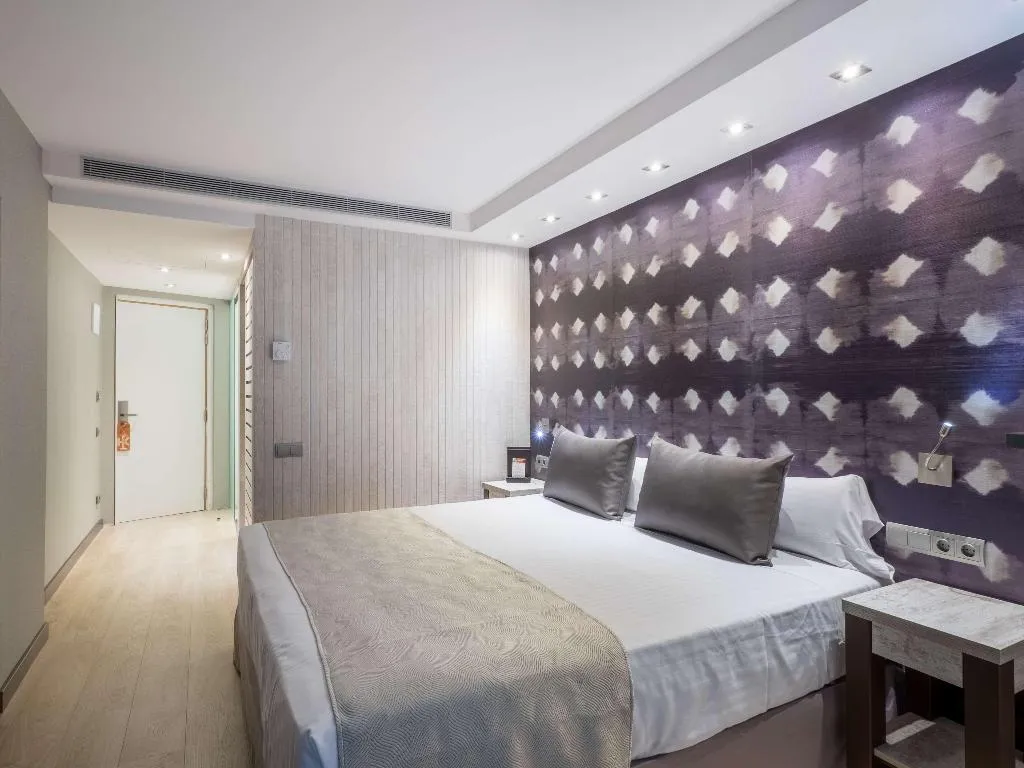Room, Catalonia Atenas, Barcelona