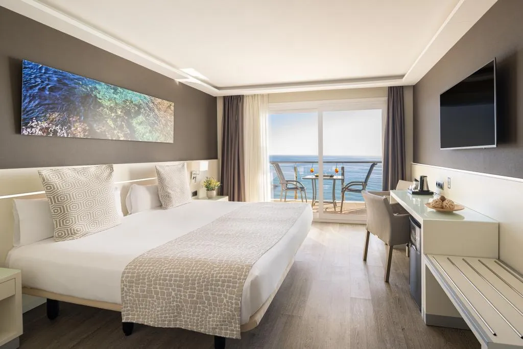 DOUBLE SINGLE USE SEA VIEW Room, Calipolis, Costa Brava