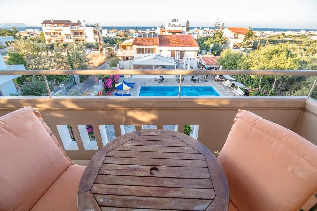 Terrace, Elpida Apartments, Crete