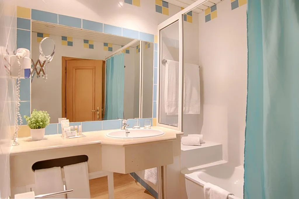 APARTMENT ONE BEDROOM Room, Luna Miramar Club, Algarve