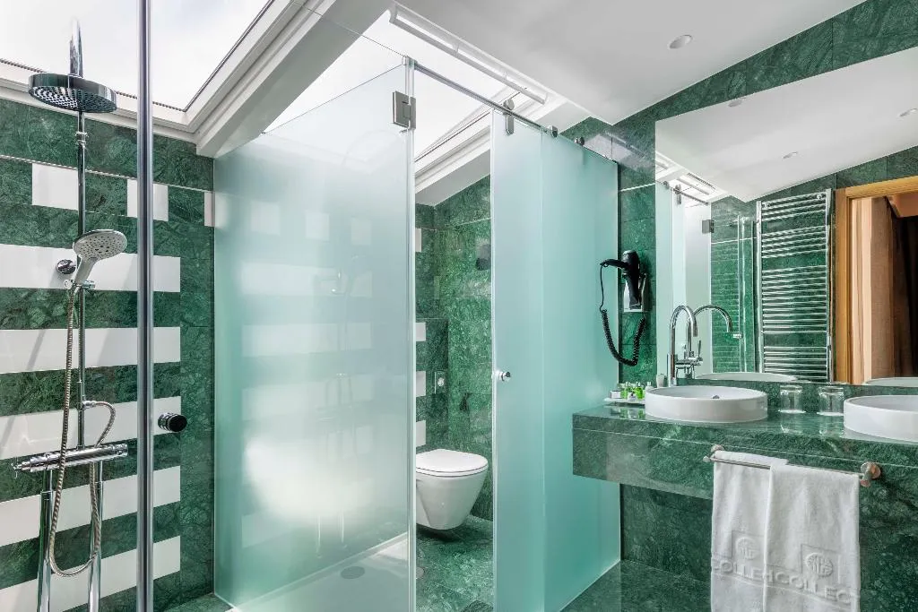 Room, NH Collection Madrid Paseo del Prado, Madrid